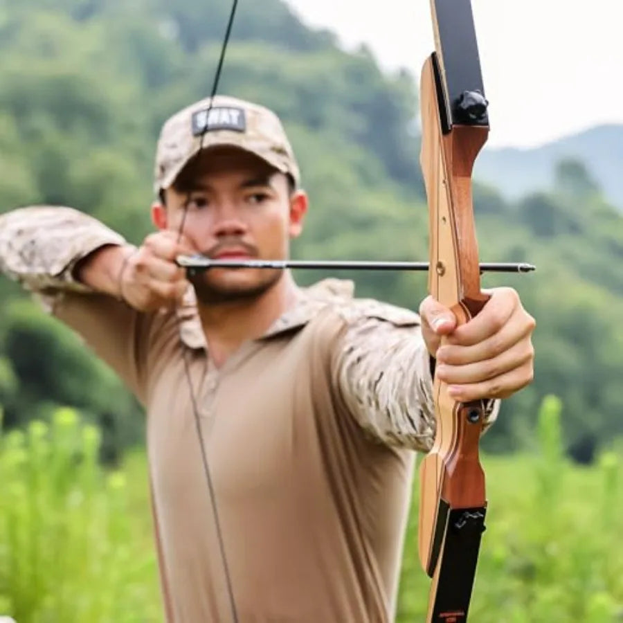 62 Inch Wooden Takedown Recurve Bow for Adult Youth Beginner Archery Training Hunting Practice Competition 20-50lbs Light Weigh