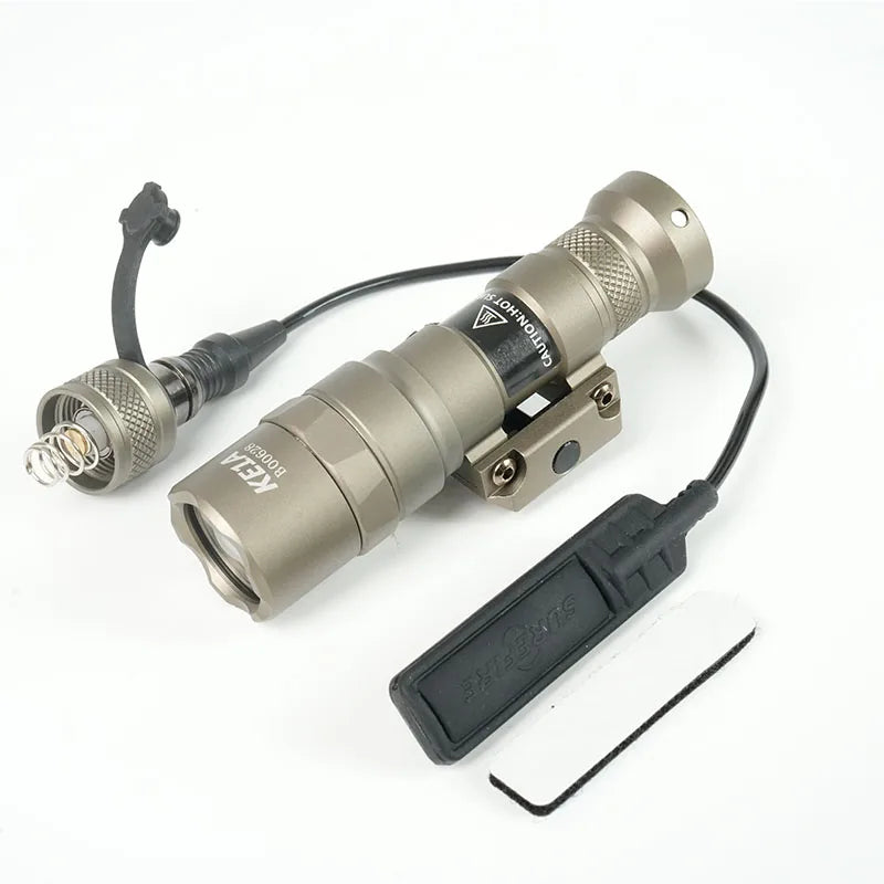 Tactical SF M300C M600C Metal Flashlight Strobe Scout Light X300 X300U Ultra Airsoft Hunting Weapon Scout Light Fit 20mm Rail