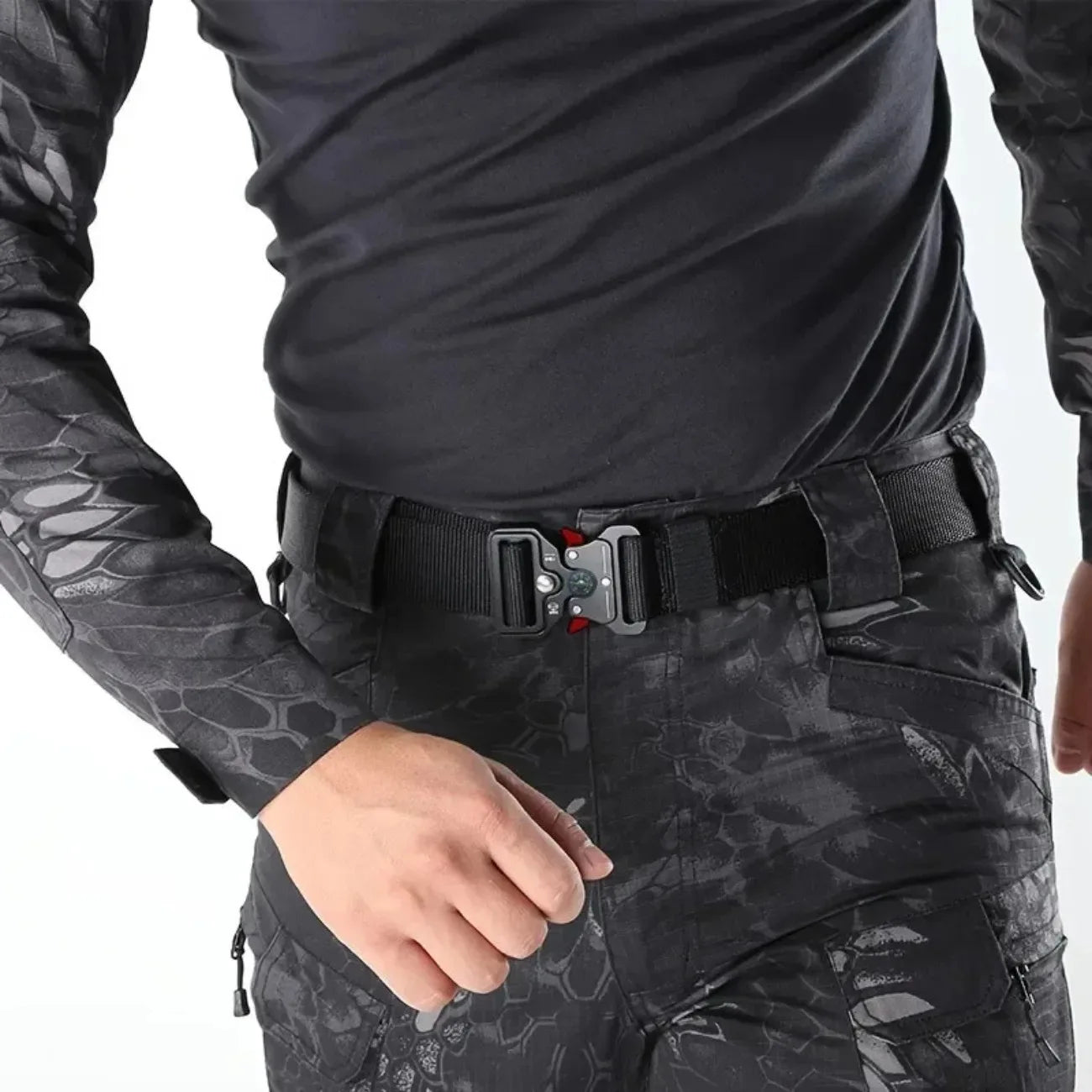 Unisex Tactical Belt, Adjustable Plastic Safety Buckle, Durable Stretchable Design for Hiking Camping and Casual Wear, Black, Sl