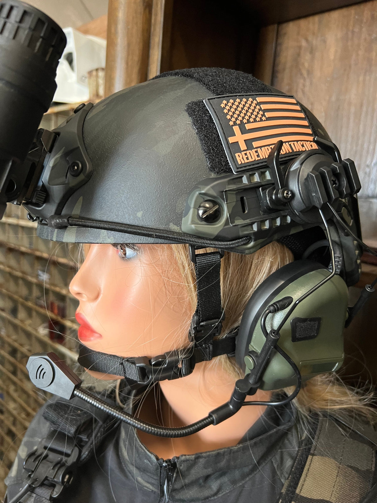 Ballistic Helmet RT2 High Cut Helmet: Tested to LEVEL IIIA (Included Arc Rails, Padding, Straps)