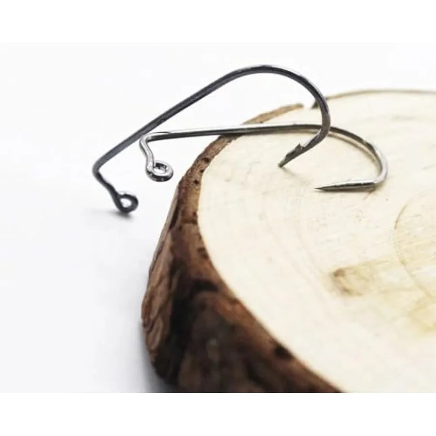 Fishing hooks for saltwater use, carbon steel material, black color, 90-degree bent shank for secure bait attachment and enhanc