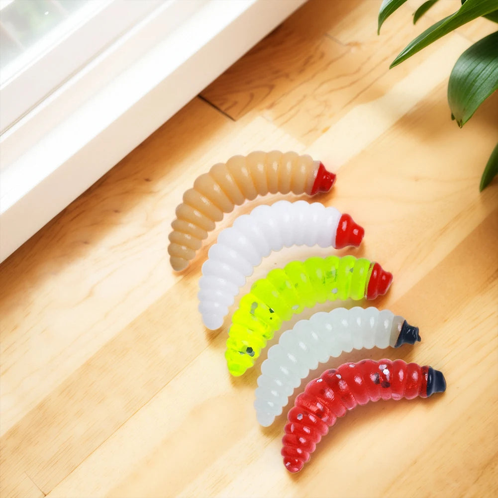 50Pcs 24mm Maggot Grub Soft Fishing Lure Smell Worms Fishing Lures Bionic Maggots Shape Bait for Freshwater Seawater