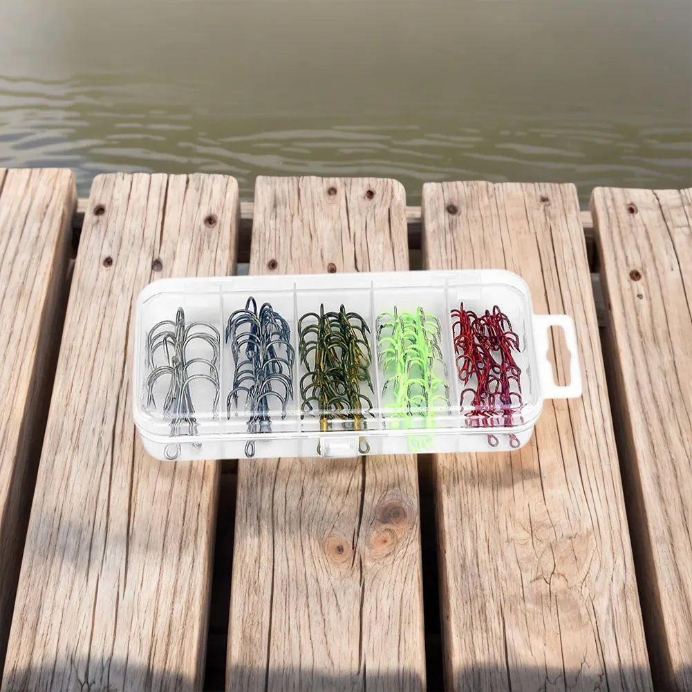 High Carbon Steel Treble Hook 5 Colors Triple Fishing Hook Barbed Sharp Triple Hook for Saltwater Freshwater Fishing