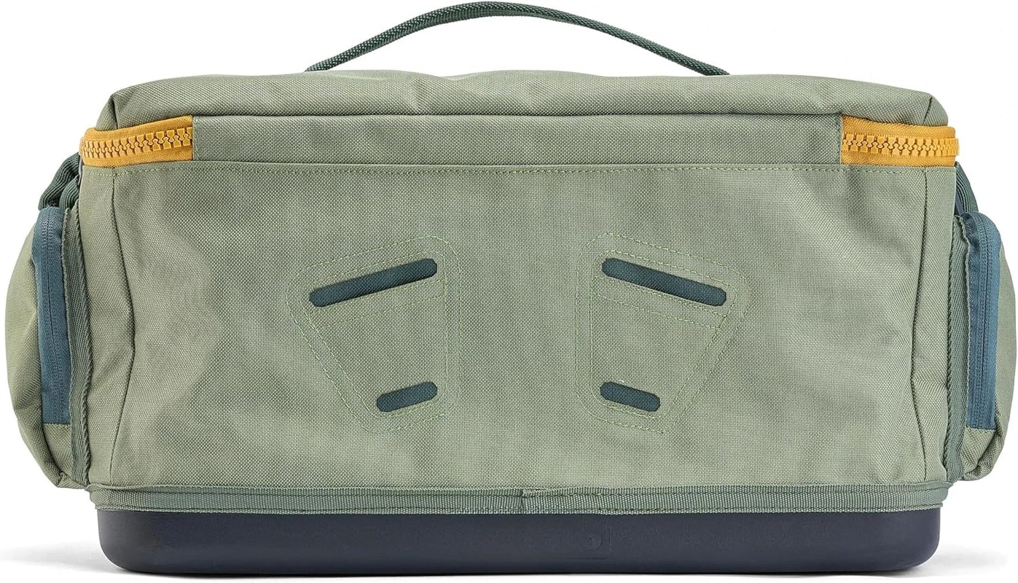 Weekend Series，WEEKEND 3700 TACKLE BAG: Embrace the next level of fishing convenience with a tackle bag designed