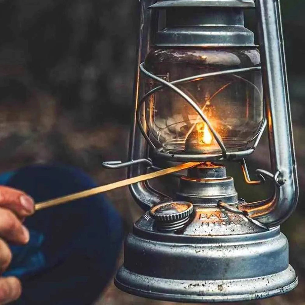 2-1pcs Retro Fuel Camping Lanterns Portable Metal Kerosene Vintage Camp Lamp Hurricane Table Lamps with Handle Yard Tent Light