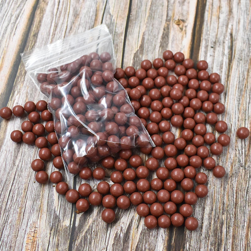 200Pcs 9mm Clay Pellets + 5Pcs Target Paper ,Outdoor Slingshot Hunting Solid Clay Balls, Slingshot Shooting Practice Mud Balls.