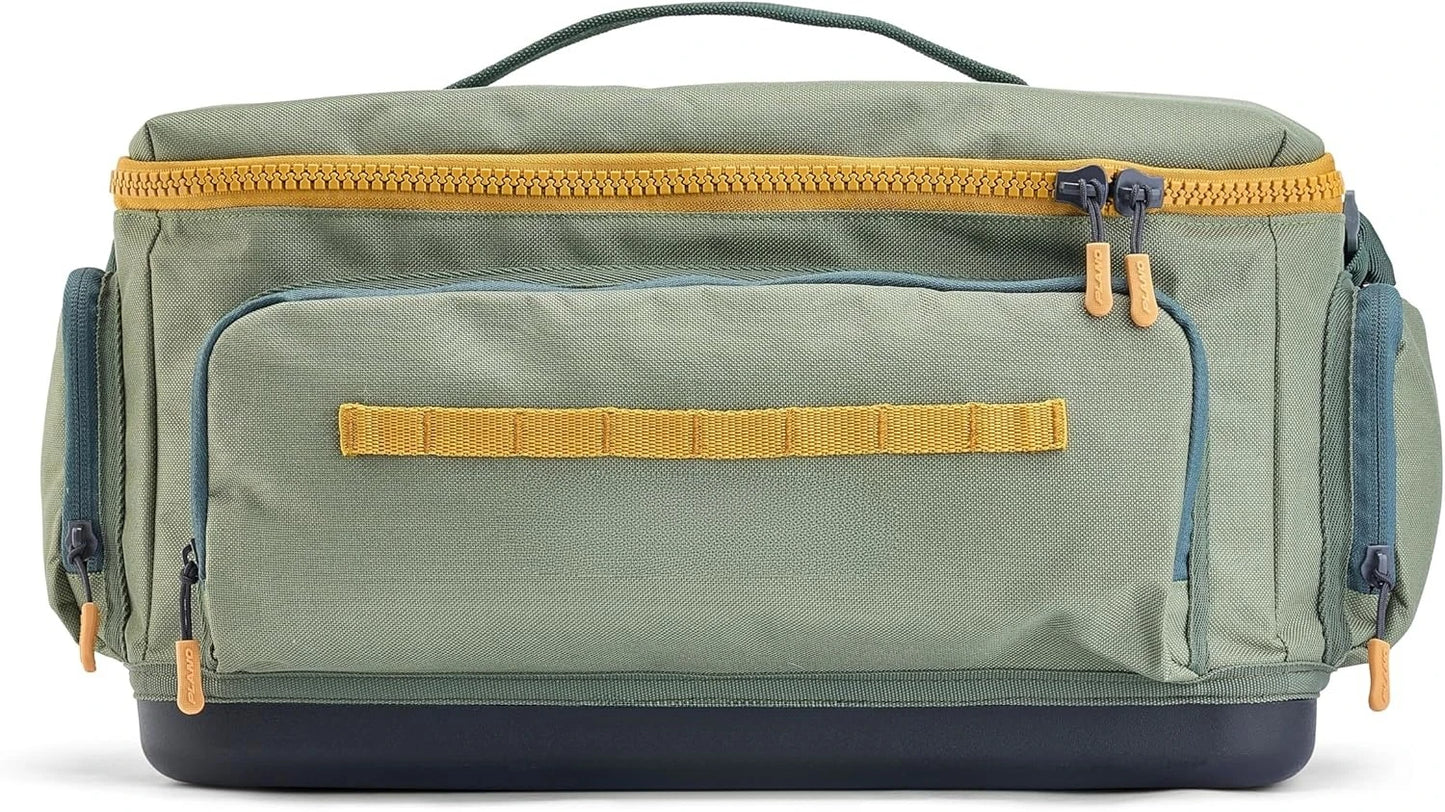 Weekend Series，WEEKEND 3700 TACKLE BAG: Embrace the next level of fishing convenience with a tackle bag designed