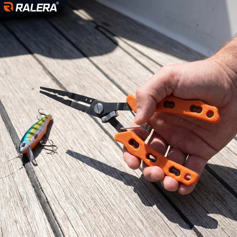 Lure fishing equipment: fish gripper, fishing pliers, hook remover, fishing knife, complete set, essential for fishing tackle