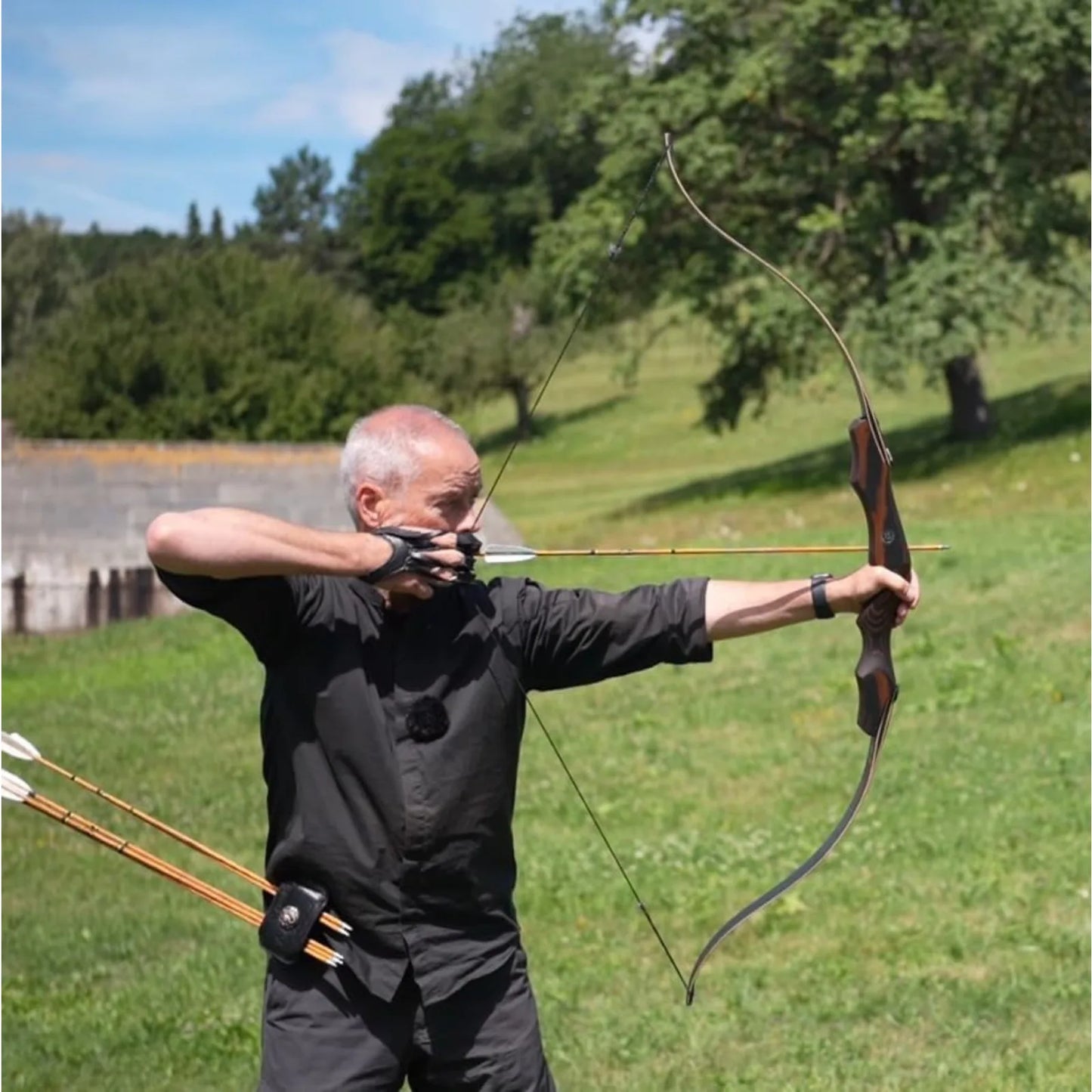 Sanlida Hermit X8 Standard ILF Takedown Recurve Bow for Adult Hunters, 60/62 Inch Wooden Hunting Recurve Bow Package, 25-60Lbs Right Hand Only, Archery Equipment for Outdoor Shooting Practice and Hunting Sports