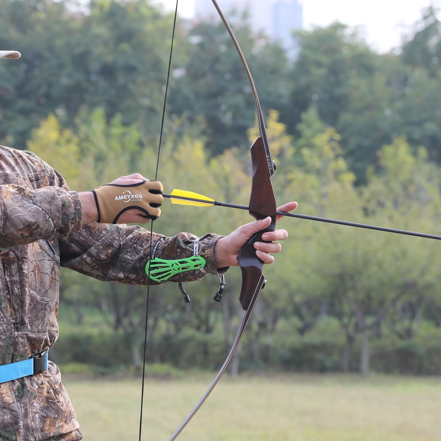 60inch 60lbs Archery Recurve Bow RH Wooden Riser Bamboo Core Limbs Outdoor Shooting Hunting Accessories American Hunting Bow