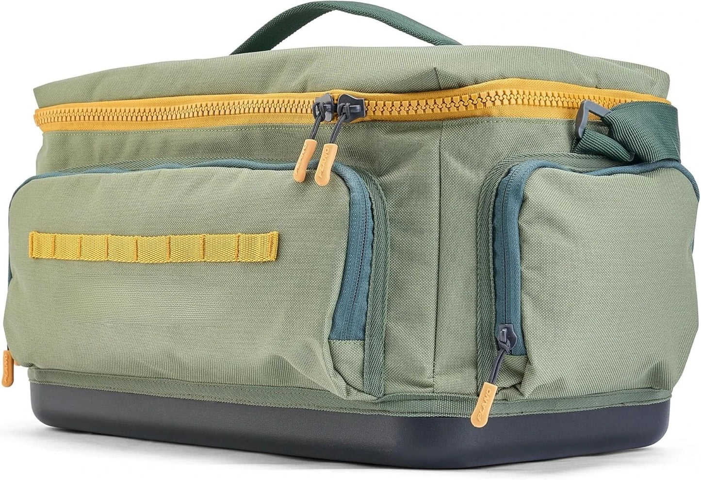 Weekend Series，WEEKEND 3700 TACKLE BAG: Embrace the next level of fishing convenience with a tackle bag designed