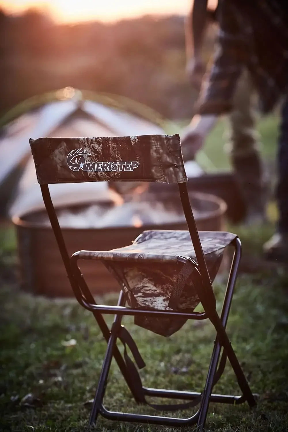 Foldable High-Back Hunting Blind Chair with Weather-Resistant Fabric, Lightweight and Portable, Mossy Oak Break-Up Country