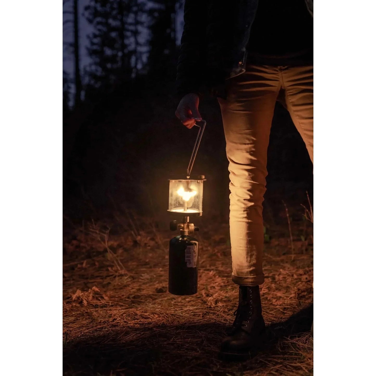 2  Propane Lantern Black,Portable,Adjustable tripod,Equipped with a hanging handle