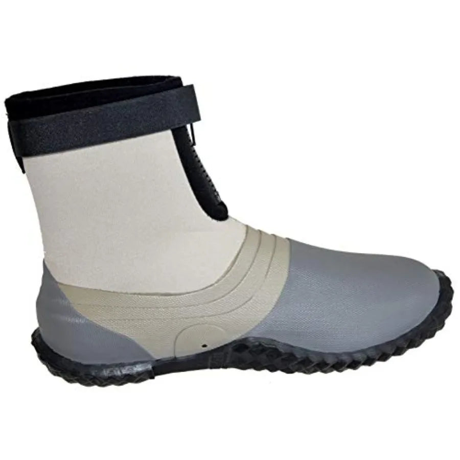 Wading fishing boots for reef use, vulcanized rubber sole, lightweight and waterproof, unisex adult size, black