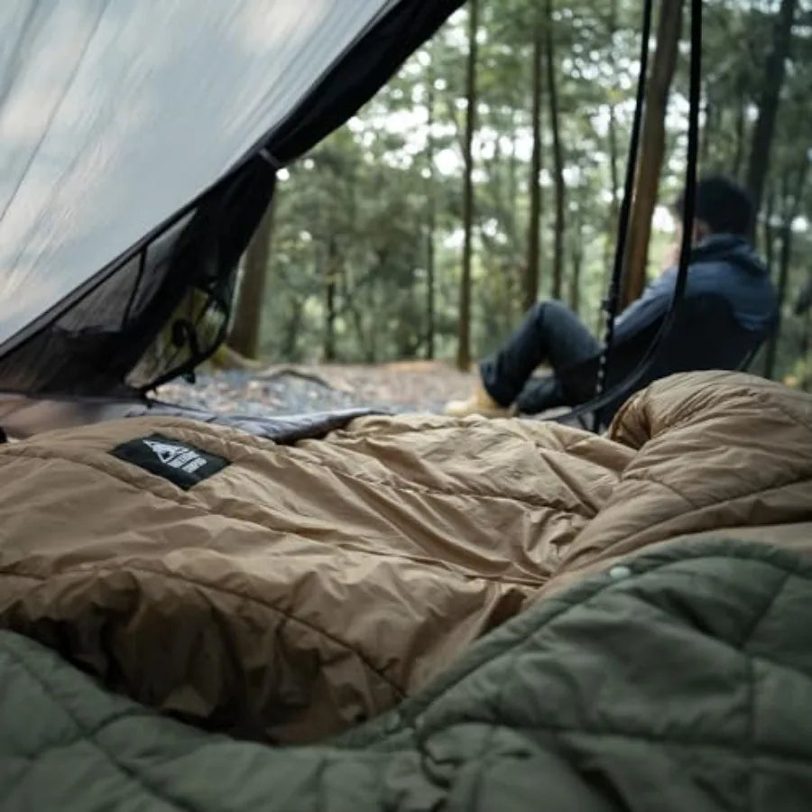 Outback camping, hiking, backpacking, hammock use: Featherlite ultralight sleeping quilt in charcoal gray, 35oz weight, 40F war