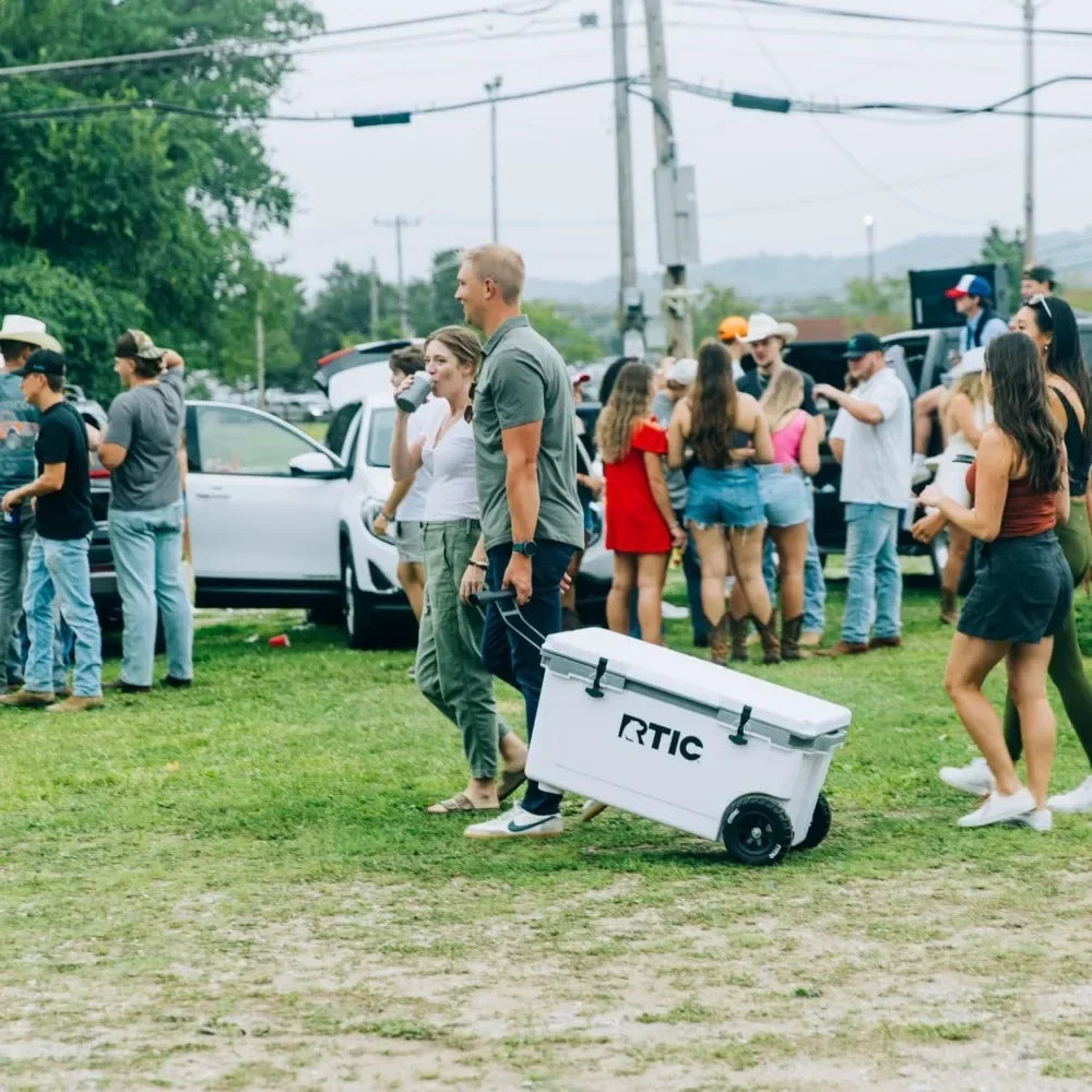 Hot-selling72 Quart Ultra-Light Wheeled Cooler Hard Insulated Portable Ice Chest Box for Beach, Drink, Beverage, Camping, Picnic
