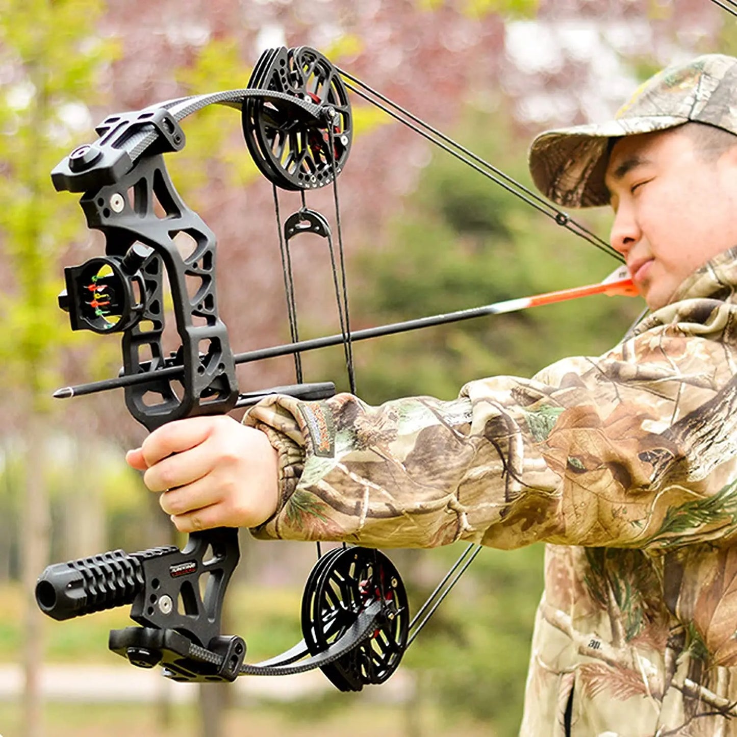 M109E Compound Bow Set Steel Ball Bow and Arrow Compound Pulley Bow 30-60 lbs Hunting Compound Bow for Outdoor Shooting Archer